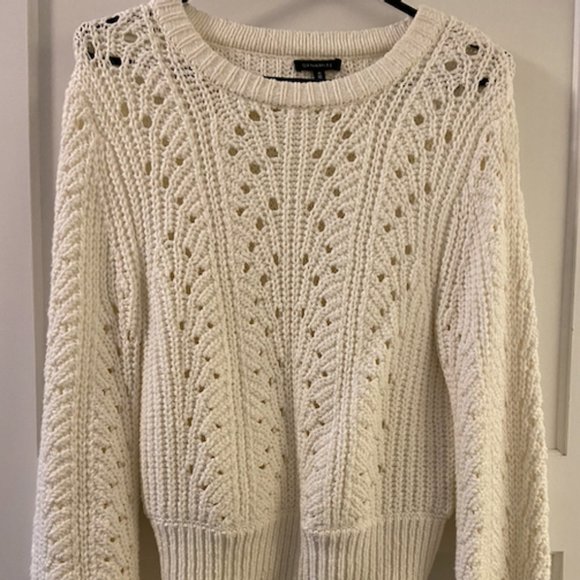 White Sweater Dynamite - Picture 1 of 4